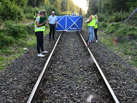 Tragedia Na Torach W Ko Cierzynie Letnia Kobieta Zgin A Potr Cona