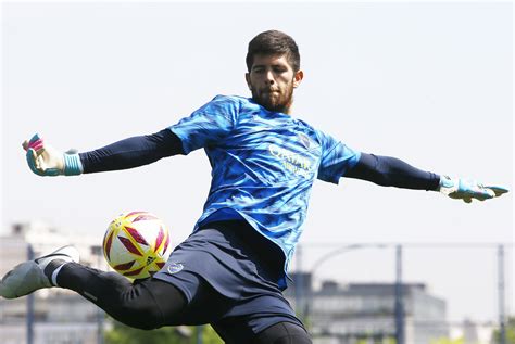 Flamengo anuncia pré contrato goleiro Agustín Rossi do Boca Juniors