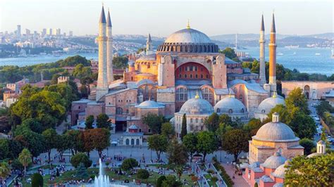 Turquía quiere convertir la basílica de Santa Sofía de museo a mezquita - Vatican News