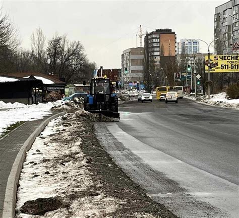 У Черкасах впродовж дня працювали 14 тракторів - 18000.com.ua