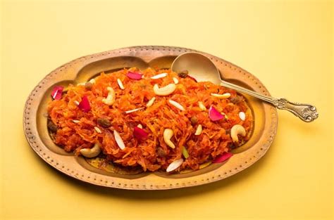 Premium Photo Gajar Halwa Also Known As Gajorer Halua Gajrela