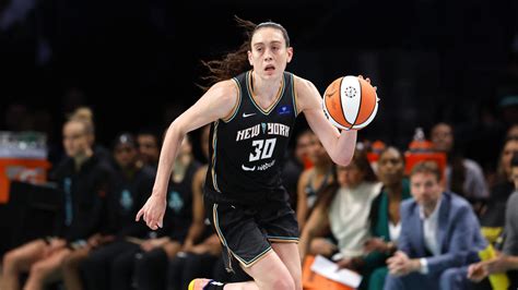 Breanna Stewart Passes Diana Taurasi As Fastest Wnba Player To K