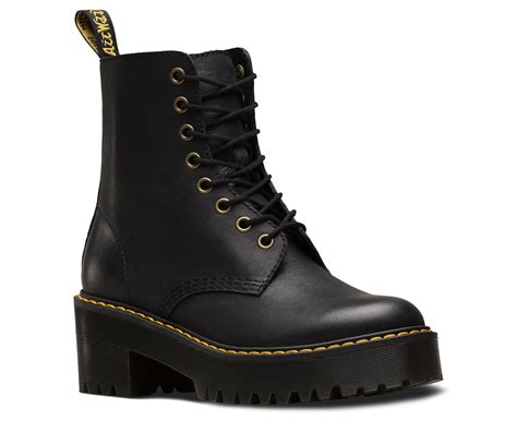 Shriver Hi Women S Wyoming Leather Heeled Boots In Black Dr Martens