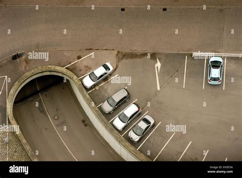 Parkplatz Draufsicht Fotos Und Bildmaterial In Hoher Aufl Sung Alamy