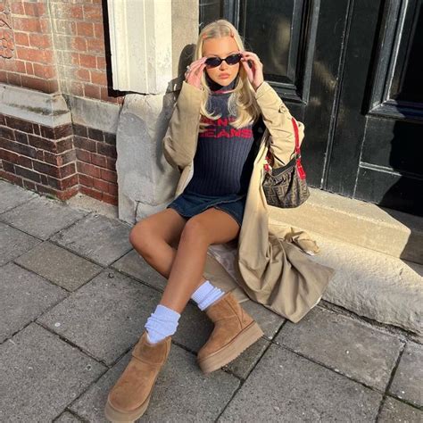 Mia Isobelle Barker On Instagram Its Ugg Season 🍂🌨☕️get Yours Now Schuh Uggineurope