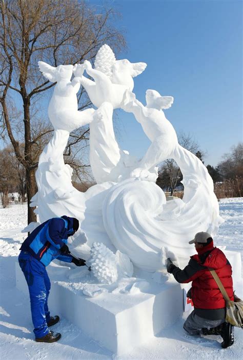 Festival Internazionale Delle Sculture Di Ghiaccio E Neve Di Harbin Foto