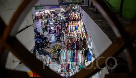 Pasca Libur Lebaran Pasar Tanah Abang Masih Terpantau Sepi Foto Tempo Co