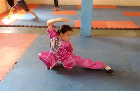 Lutadora de 11 anos representa Uberlândia no Campeonato Brasileiro de