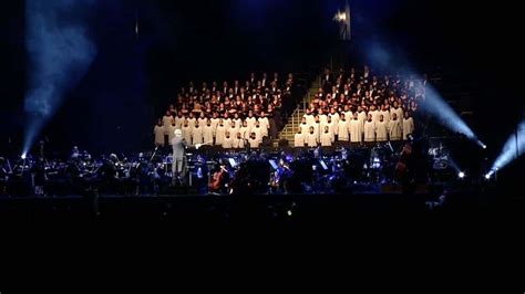 Luce Orquesta Sinfónica de la UANL en concierto navideño