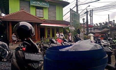 Antusiasme Peduli Sampah Pondok Pesantren Al Munawwir Krapyak