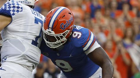 Florida Coach Admits Gervon Dexter Landed In Ideal Spot With Bears