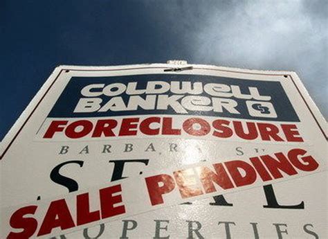 Fiscal Cliff Bill Helps Homeowners Facing Foreclosure Thursday