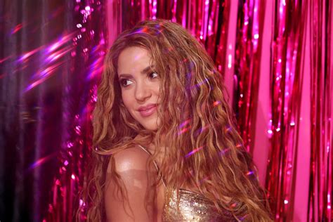 Shakira Reveals Tracklist For New Album Las Mujeres Ya No Lloran