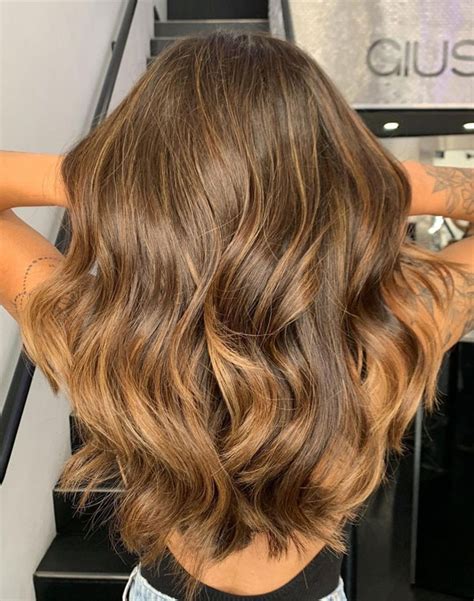 32 Beautiful Golden Brown Hair Color Ideas Golden Brown Glow