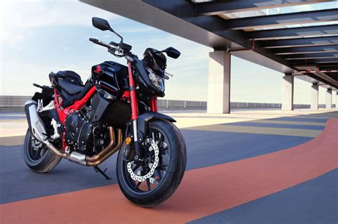 The 2023 Honda Cb750 Hornet Packs A 90 Hp Punch For A Great Price But