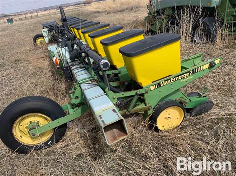 John Deere Maxemerge 2 3 Pt 12 Row Corn Planter Bigiron Auctions