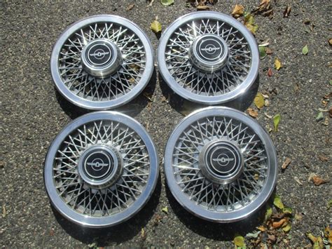 Lot Of To Ford Thunderbird Inch Wire Spoke Hubcaps Wheel