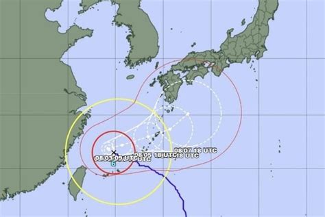 태풍 카눈에 日오키나와 16만 가구 정전2명 사망·58명 부상 네이트 뉴스