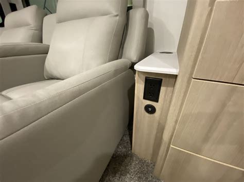 2023 Winnebago Minnie 2529rg