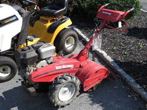 MTD YARD MACHINE 5.5HP ROTO TILLER