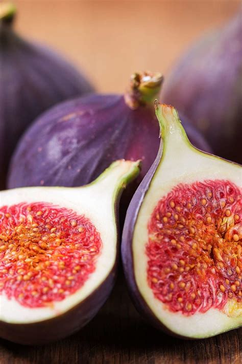 Figs: Benefits, side effects, and nutrition 
