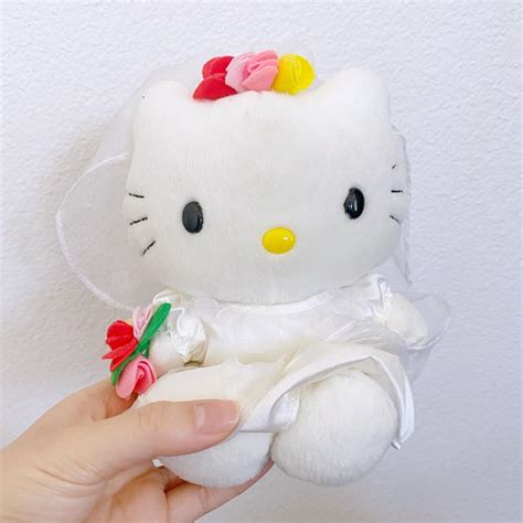 Sanrio Bride Hello Kitty 7 Tall These Are Vintage Depop