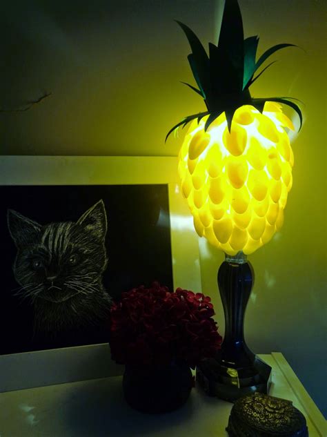 Harli G: DIY Pineapple Room Decor