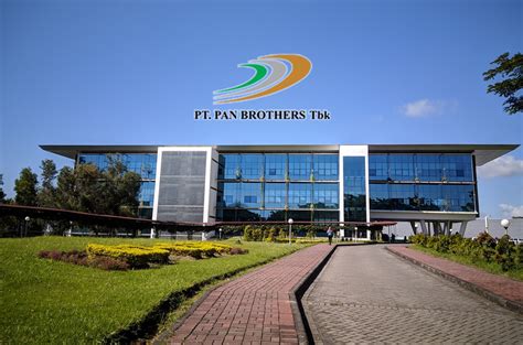 Fitch Naikkan Peringkat Utang Pan Brothers PBRX Media Asuransi News