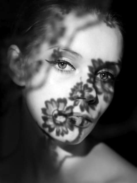 Pin By Fatjon On Makeup Shadow Photography Vintage Photography Women