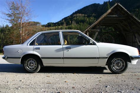 Opel Rekord 2 0 S 1981 für EUR 4 300 kaufen