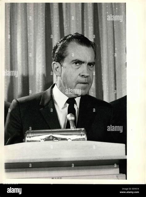 President nixon 1968 hi-res stock photography and images - Alamy