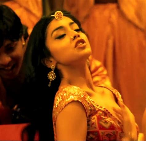 Naked Shriya Saran In Zila Ghaziabad