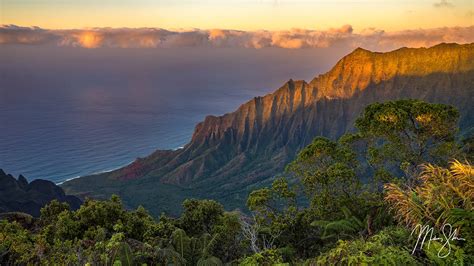 Dramatic Kalalau Valley Kalalau Lookout Kauai Hawaii Mickey