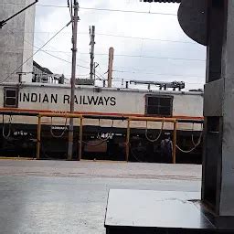 surat railway station bed breakfast surat gujarat yappein