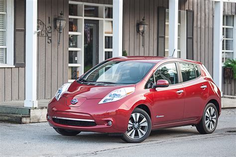 2014 Nissan Leaf Priced at $29,830, Gains More Equipment - Automobile ...