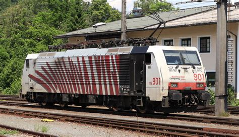 189 901 Siemens ES 64 F4 operated by Lokomotion Gesellschaft für