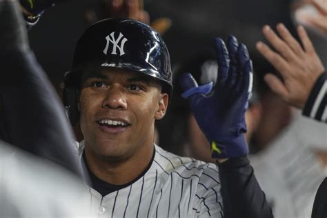 Juan Sotos 3 Run Homer In 5 Run 7th Inning Lifts Yankees Over Rays 5 3