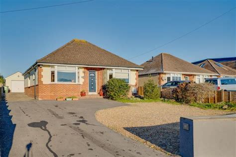 Brook Lane Warsash Southampton So31 2 Bedroom Detached Bungalow For