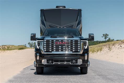 Gmc Introduces Its Most Luxurious Advanced And Capable Sierra Hd