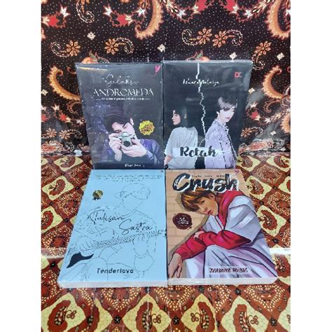 Paket 4 Novel Wattpad Terbaru Bebas Pilih Judul Crush Retak Tulisan