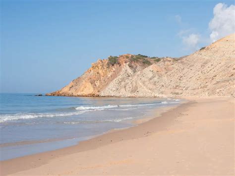 Discover the Algarve in March: 7 Reasons to Visit in March