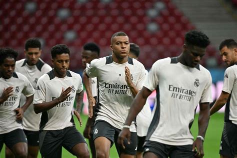 Real Madrid Kylian Sadapte Tr S Bien Mbapp Attendu Contre L