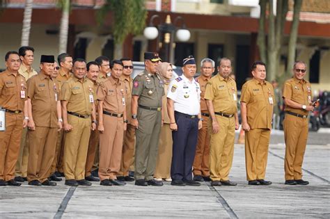 Media Center Apel Perdana Tahun 2024 Gubernur Riau Sampaikan Pesan