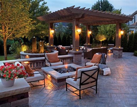 Backyard Fire Pits That Heat Up Your Landscape