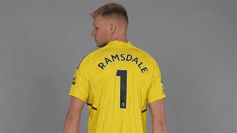 Aaron Ramsdale takes number one shirt | News | Arsenal.com