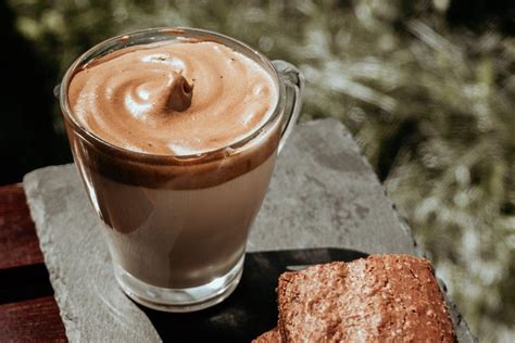 Como fazer um café gelado delicioso em casa Metrópoles