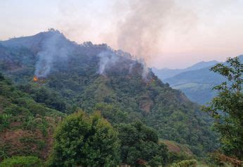 Piden víveres y combaten incendio forestal en Zacatlán Puebla Grupo