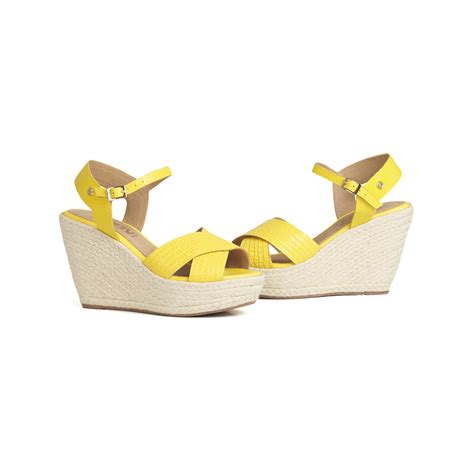 Plataforma En Cuero Ref Z 2774 Amarillo DFV Leather Shoes Bags