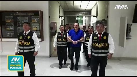 Ex gerente de Petroperú se entrega a la Fiscalía y califica de injusta