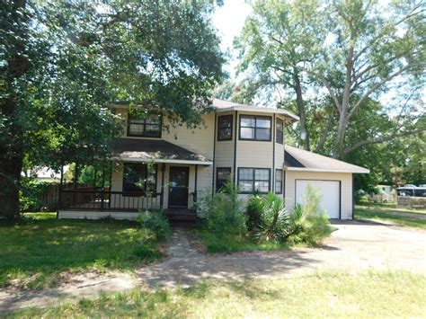201 1st St E New Augusta Ms 39462 Trulia